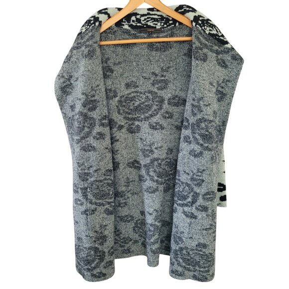 MaxSport Floral Long Cardigan Sweater Coat Duster Size M Mint Green Black Roses - Picture 8 of 9